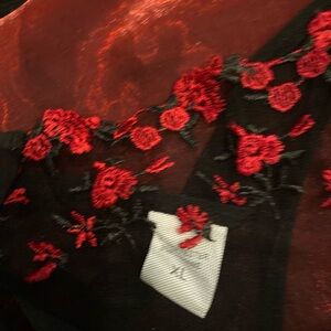 Bra and panties - XL - Black with Red Roses